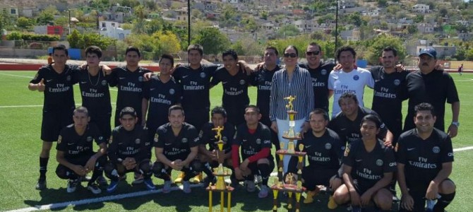 Entrega de Uniformes de Futbol SNTSA de la Liga del ISSSTE Entrega de Uniformes de Futbol SNTSA de la Liga del ISSSTE