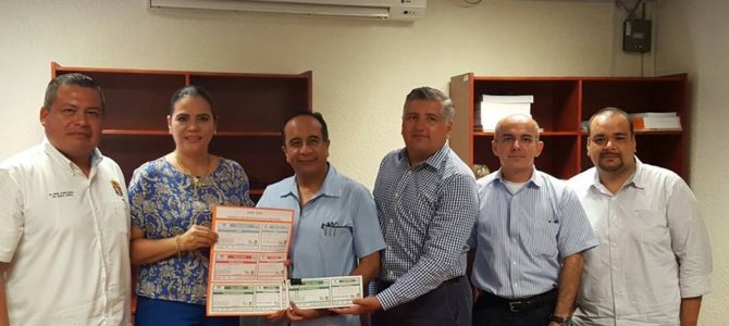 Entrega Simbólica de los Vales de Uniforme 2016. Entrega Simbólica de los Vales de Uniforme 2016.