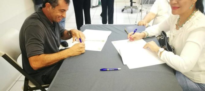Firma de Convenio de Colaboración entre Universidad de Tijuana y SNTSA Sección 61