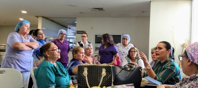 Reunión con compañeras de cocina del HGEJMS Reunión con compañeras de cocina del HGEJMS