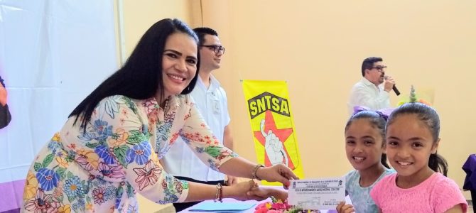 Entrega de Becas La Paz BCS Entrega de Becas La Paz BCS