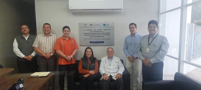 Reunión en la Comisión de Mediación, Conciliación y Arbitraje Médico en La Paz, Baja California Sur