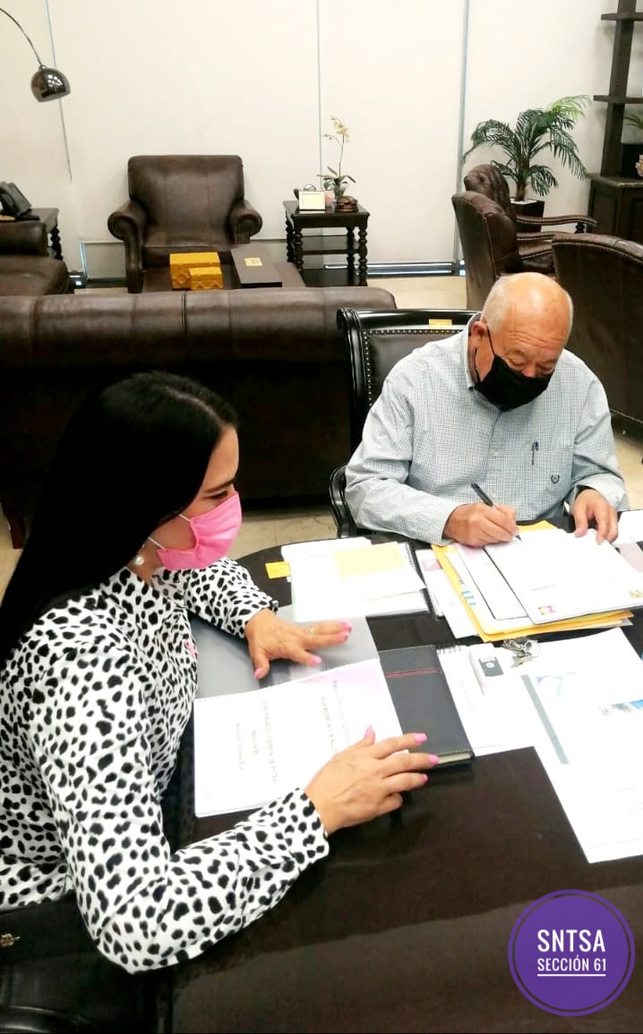 Entrega de Pliego Petirorio al Sr. Gobernador Victor Manuel Castro Cosío